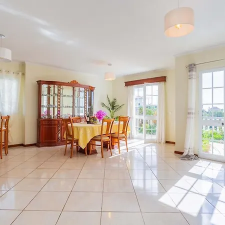 Casa Terra Da Vinha * Canhas