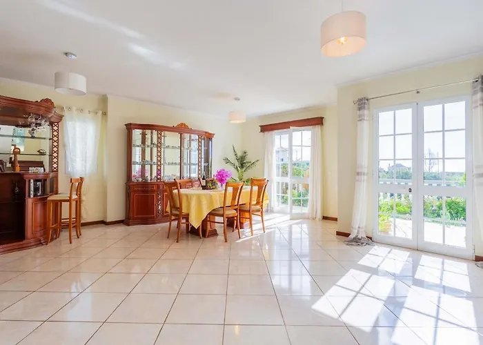 Casa Terra Da Vinha * Canhas